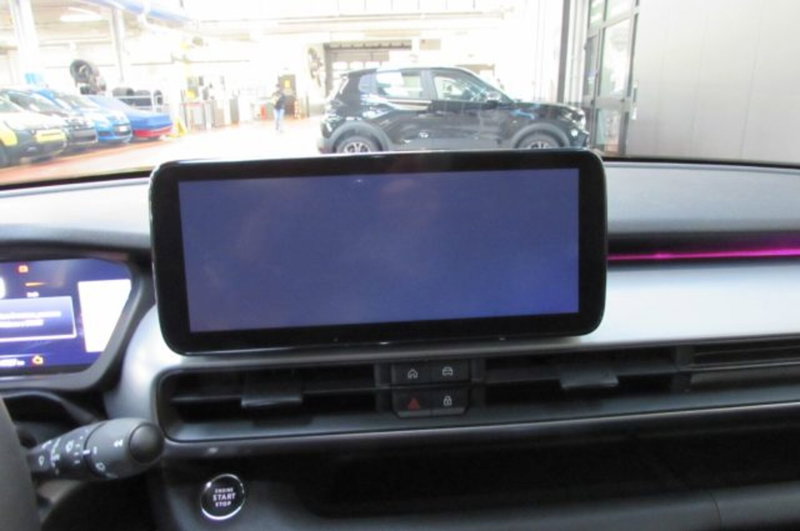 Jeep Avenger usata a Milano (9)