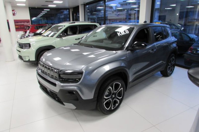 Jeep Avenger nuova a Milano
