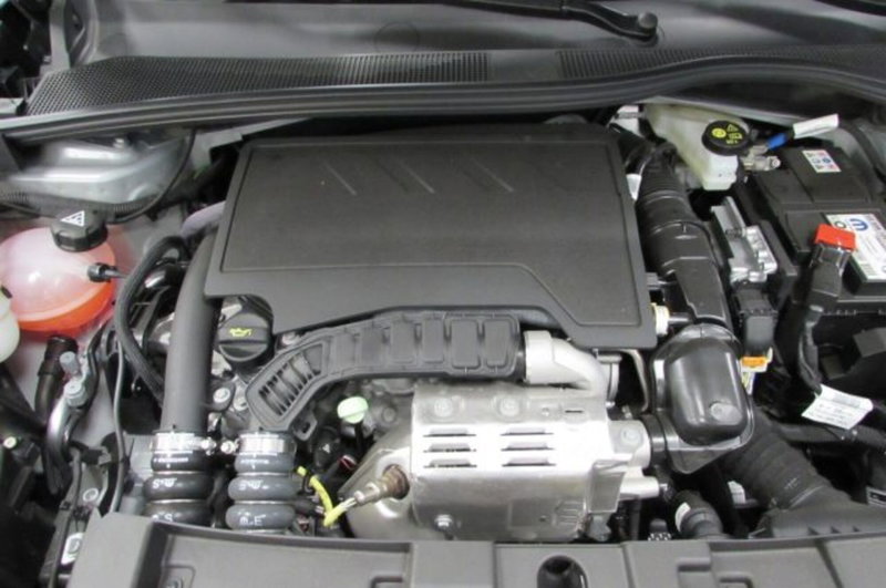 Jeep Avenger nuova a Milano (15)