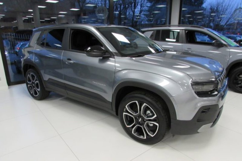 Jeep Avenger nuova a Milano (2)