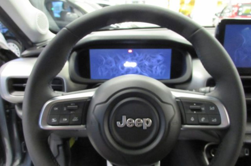 Jeep Avenger nuova a Milano (9)