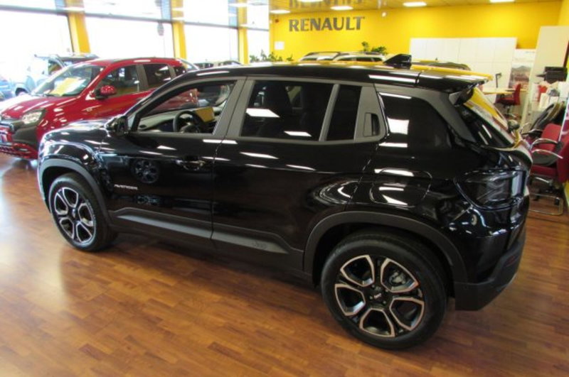 Jeep Avenger nuova a Milano (4)