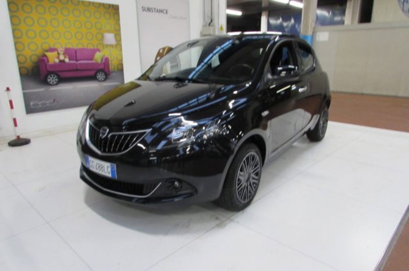 Lancia Ypsilon usata a Milano