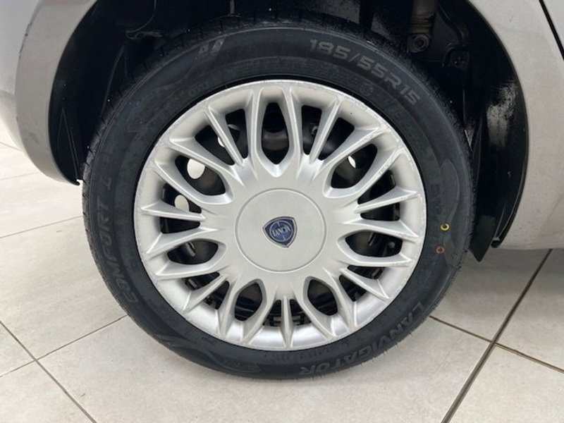 Lancia Ypsilon usata a Alessandria (17)