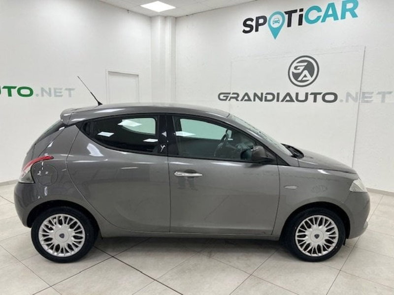 Lancia Ypsilon usata a Alessandria (4)
