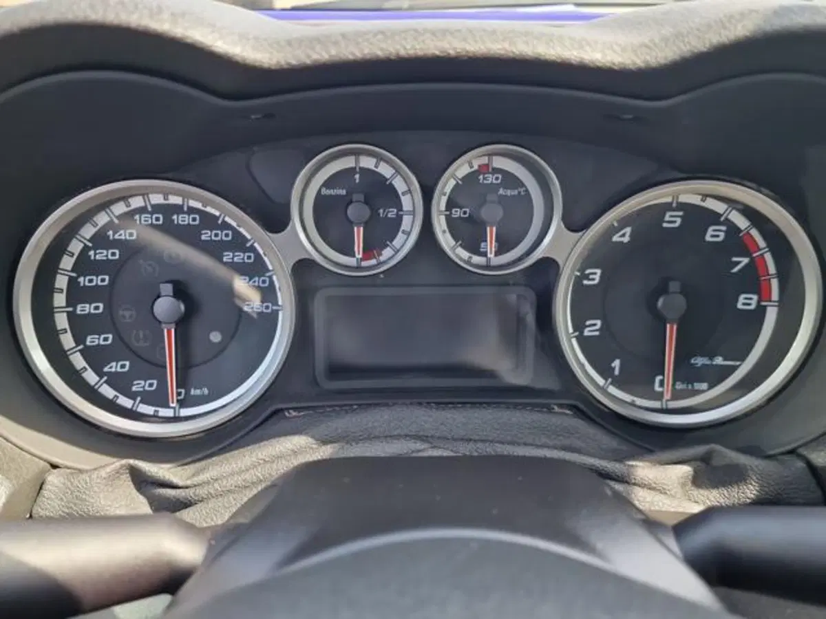 Alfa Romeo MiTo usata a Salerno (10)