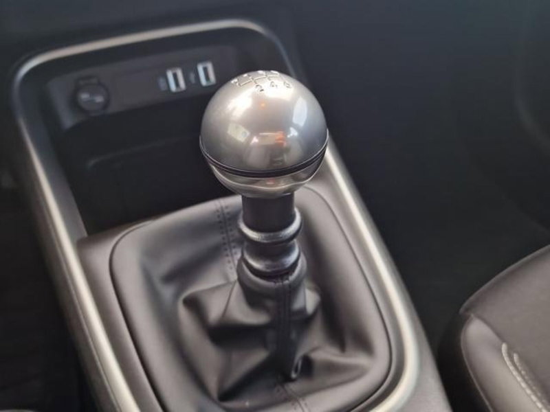 Jeep Avenger usata a Salerno (14)