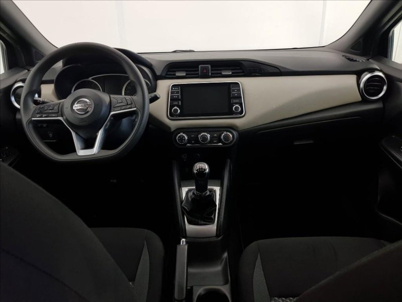 Nissan Micra usata a Lucca (13)