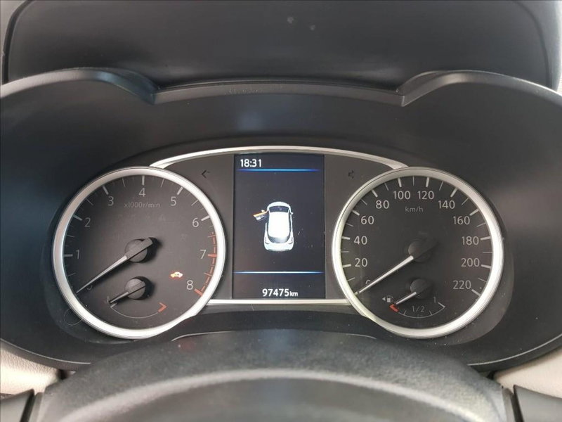 Nissan Micra usata a Lucca (16)