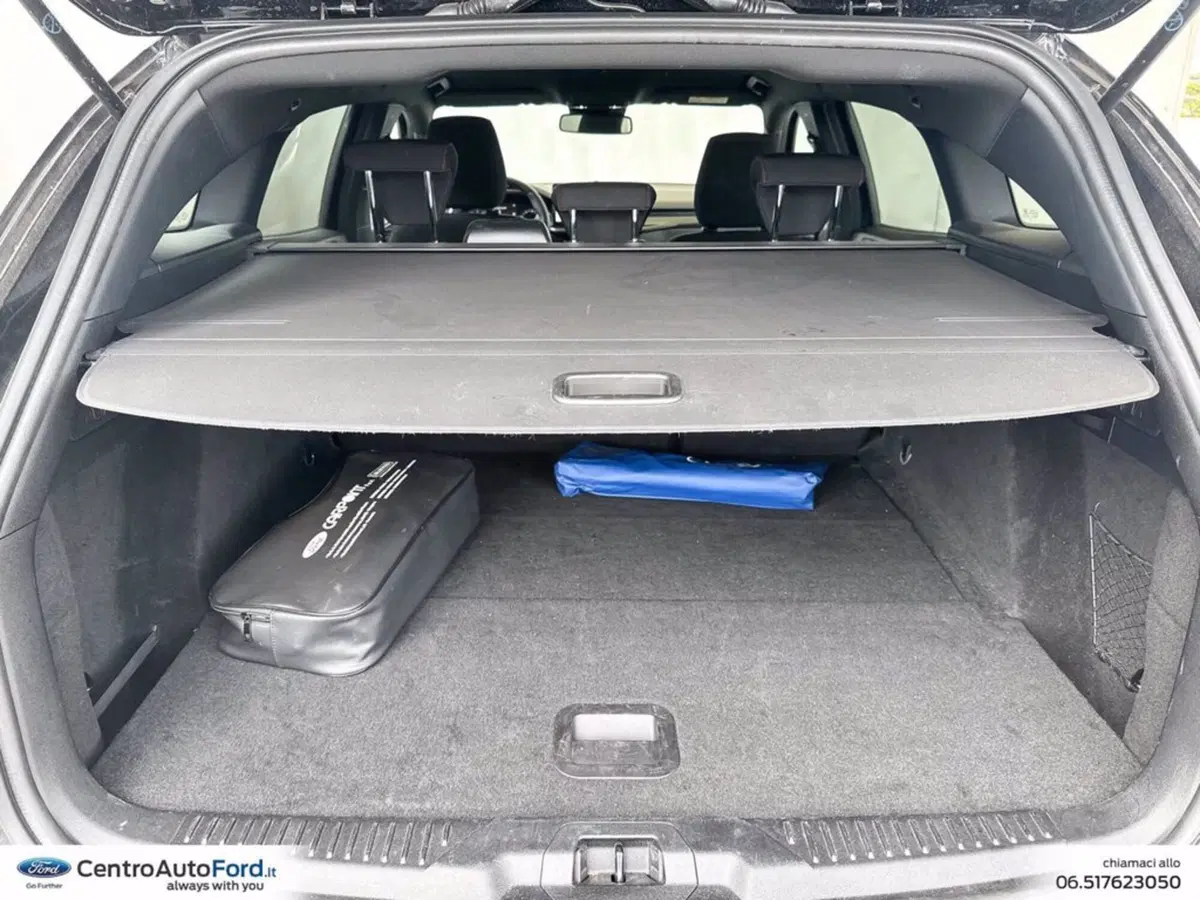 Ford Focus Station Wagon usata a Roma (11)