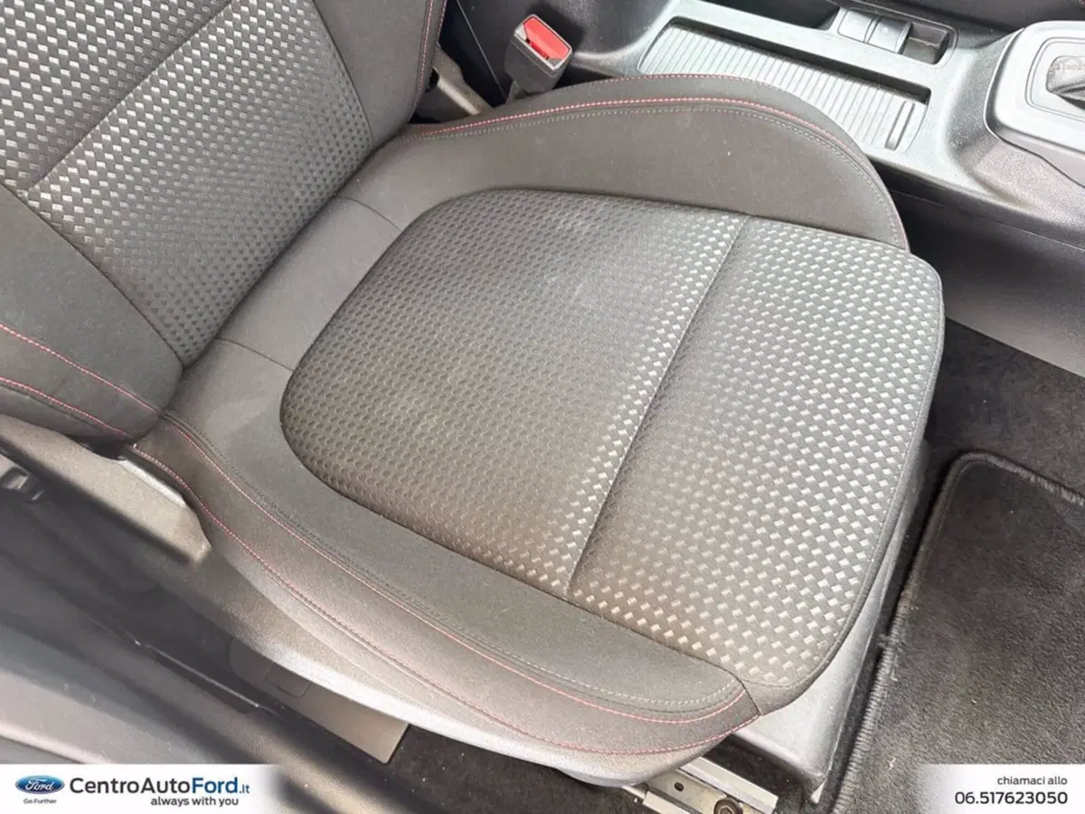 Ford Focus Station Wagon usata a Roma (8)