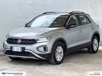Volkswagen T-Roc 2.0 tdi Life 115cv del 2025 usata a Albano Laziale
