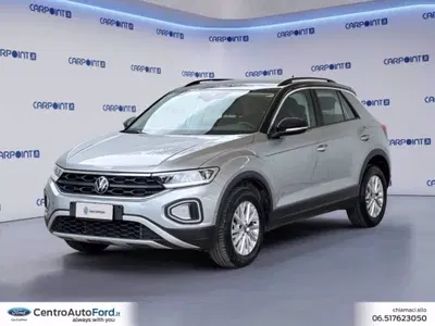 Volkswagen T-Roc 2.0 tdi Life 115cv del 2025 usata a Albano Laziale
