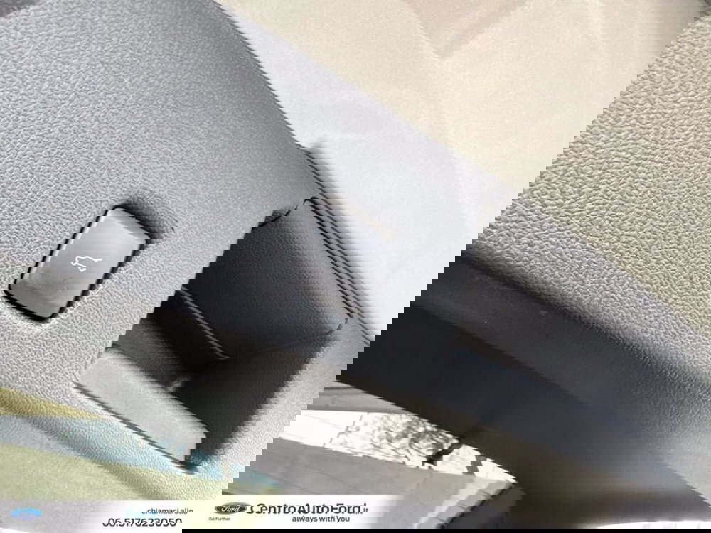 Ford Kuga usata a Roma (12)