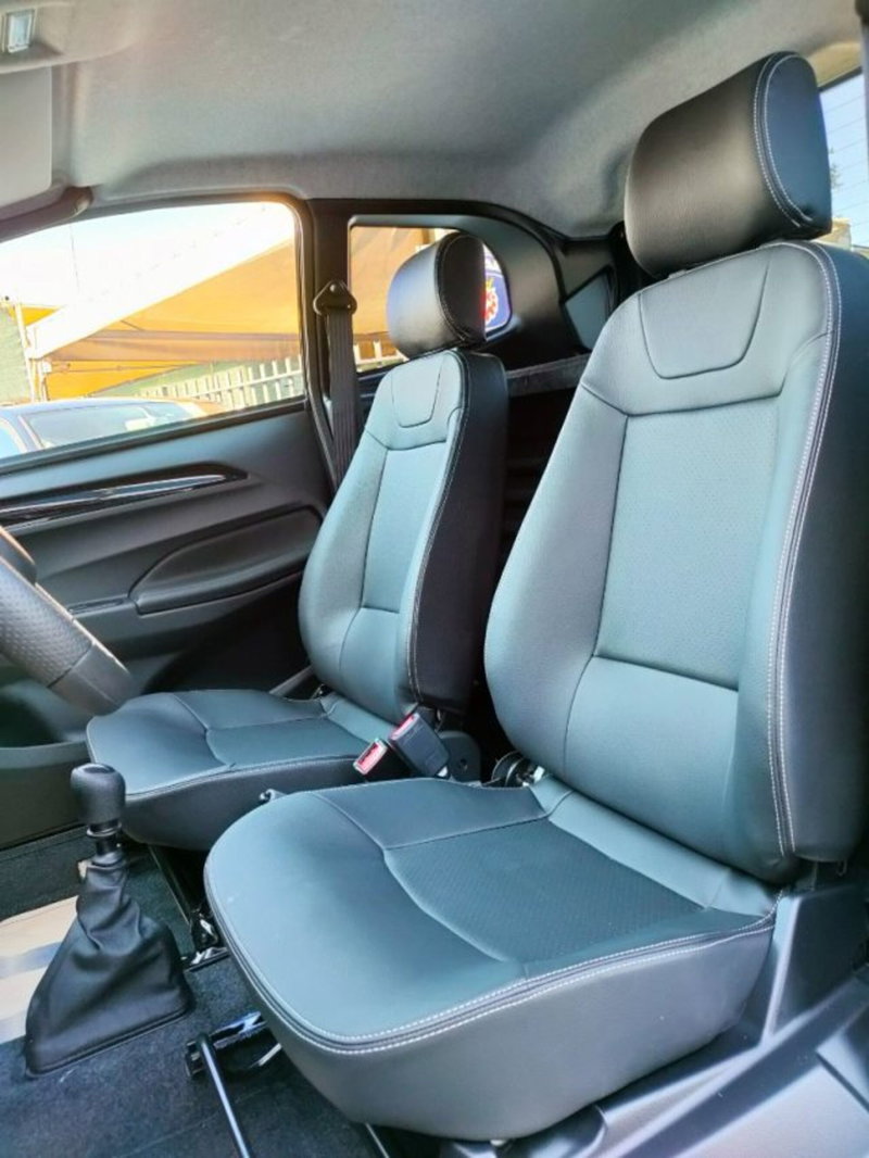 Aixam City 482 nuova a Firenze (14)