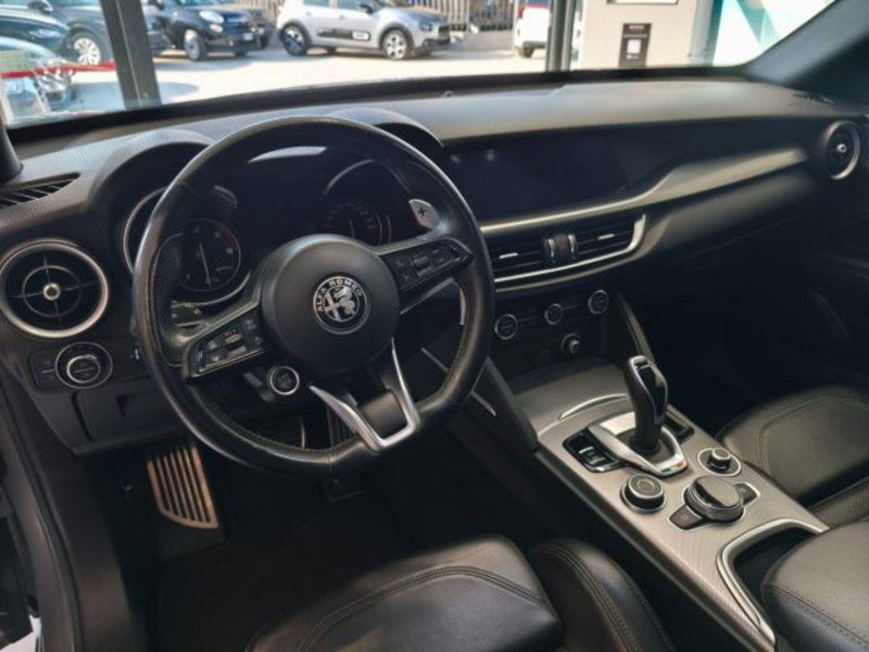 Alfa Romeo Stelvio usata a Firenze (12)