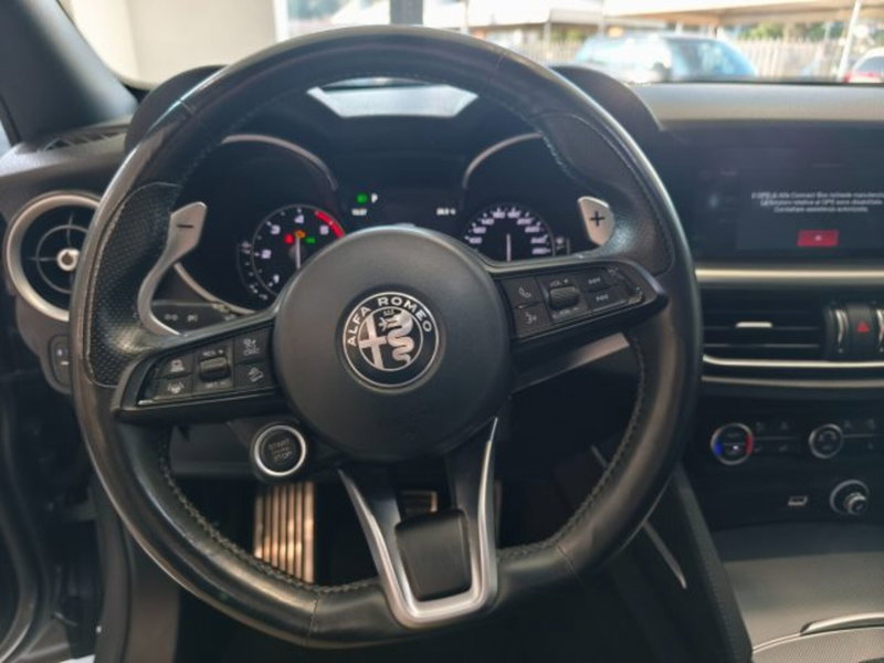 Alfa Romeo Stelvio usata a Firenze (13)