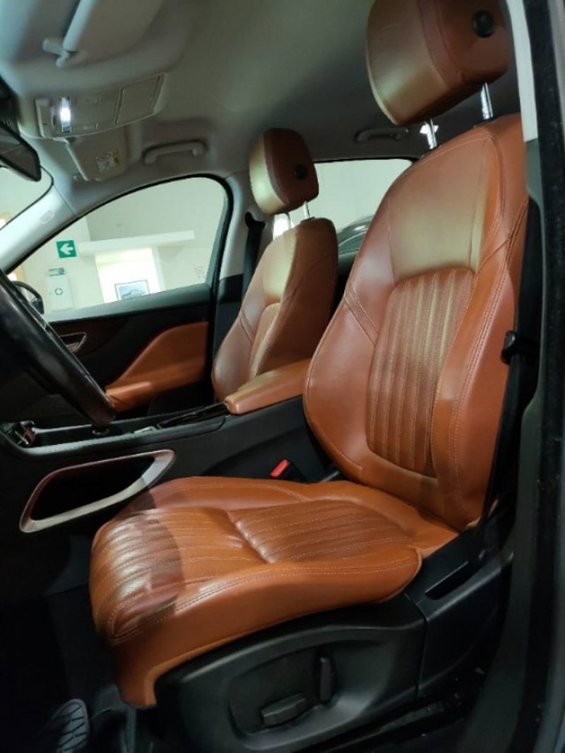 Jaguar F-Pace usata a Firenze (12)