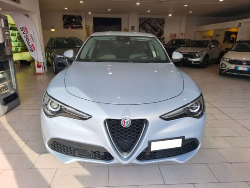 Alfa Romeo Stelvio usata a Firenze (2)
