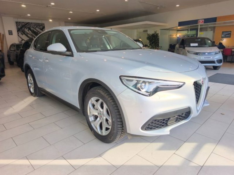 Alfa Romeo Stelvio usata a Firenze (4)