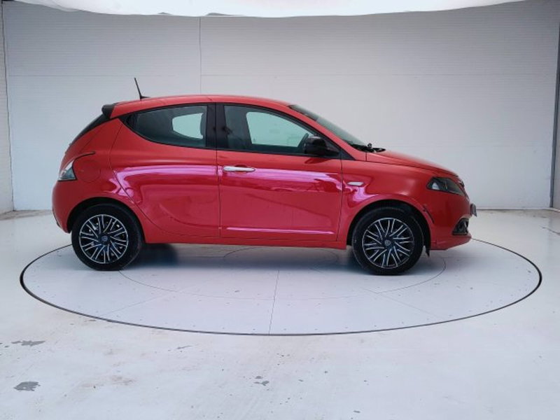 Lancia Ypsilon usata a Teramo (6)