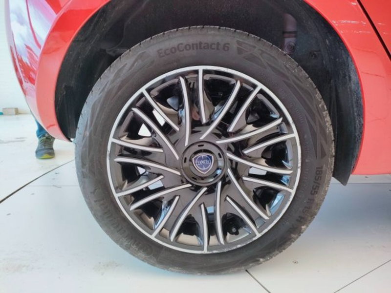 Lancia Ypsilon usata a Teramo (7)