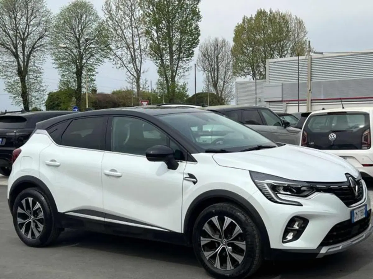 Renault Captur usata a Lucca (2)