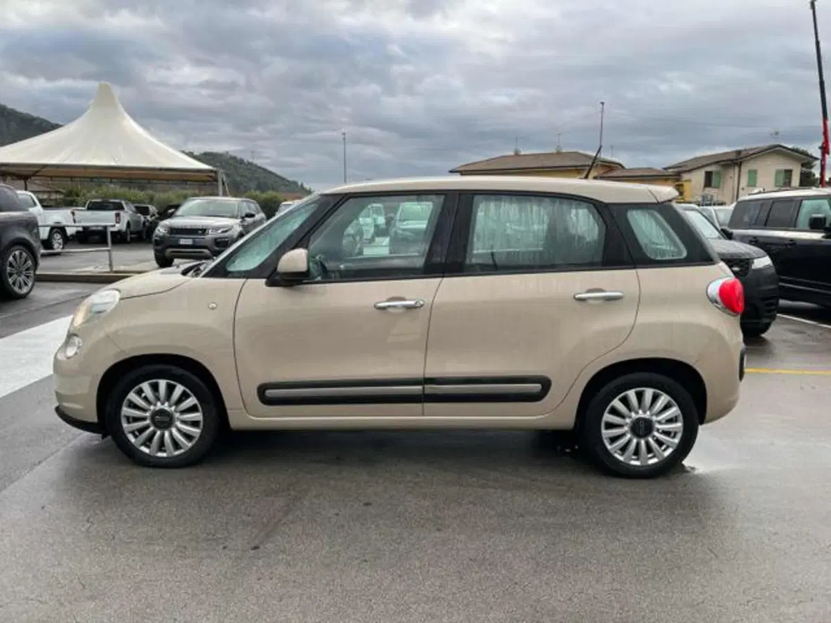 Fiat 500L usata a Lucca (2)