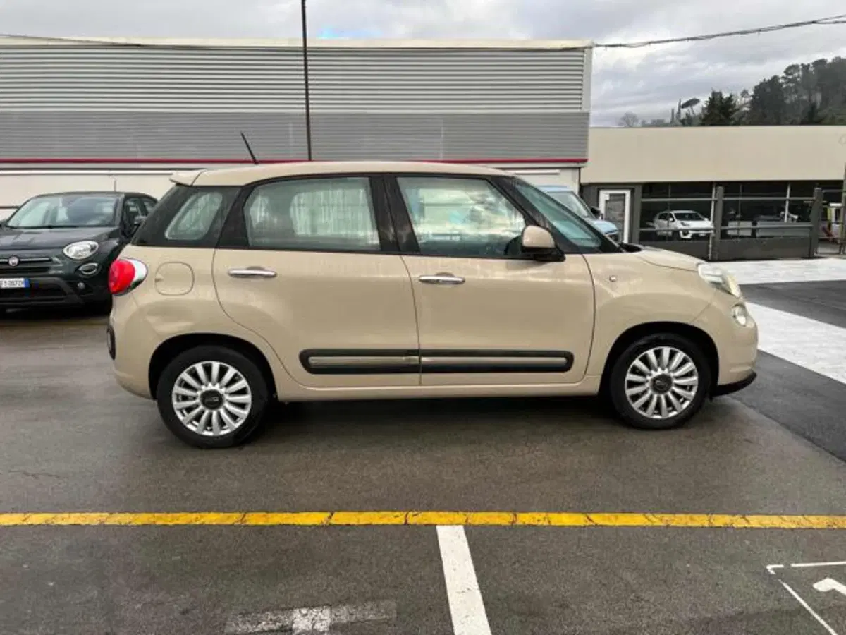 Fiat 500L usata a Lucca (4)