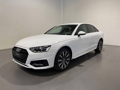 Audi A4 Avant 35 2.0 tdi mhev Business Advanced 163cv s-tronic del 2023 usata a Conegliano