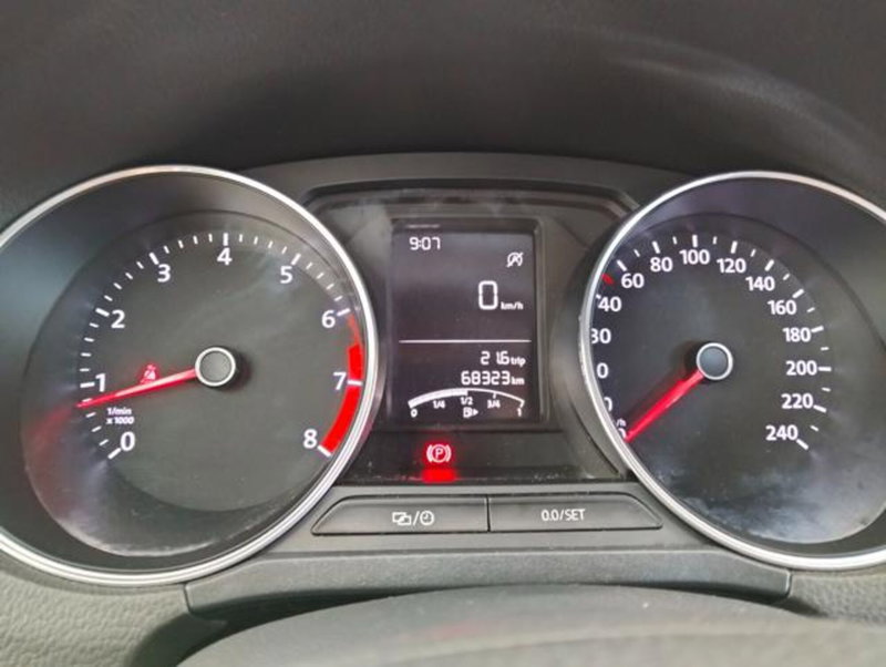 Volkswagen Polo usata a Como (11)