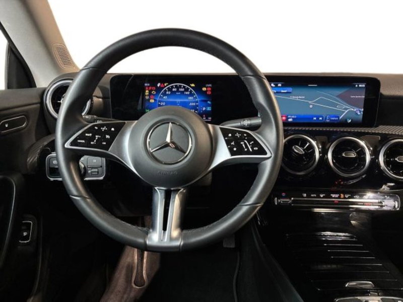 Mercedes-Benz CLA Shooting Brake usata a Bologna (11)