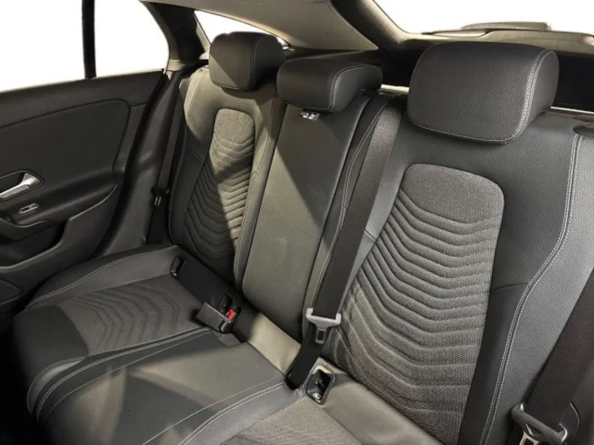 Mercedes-Benz CLA Shooting Brake usata a Bologna (16)