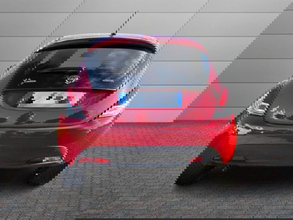 Lancia Ypsilon usata a Roma (10)