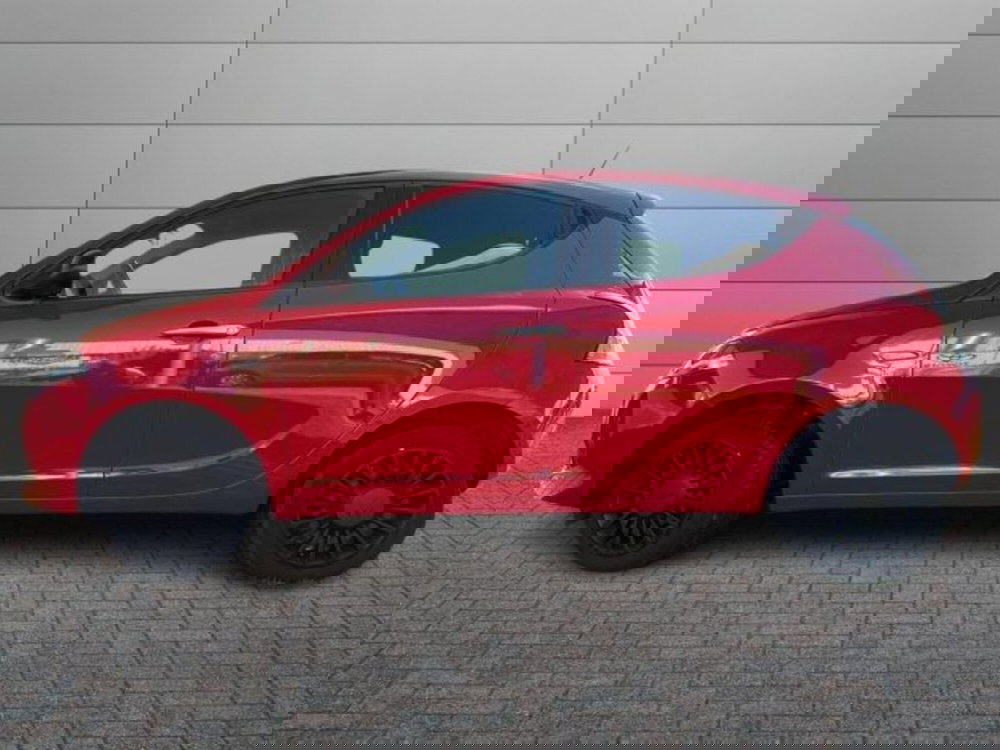 Lancia Ypsilon usata a Roma (2)