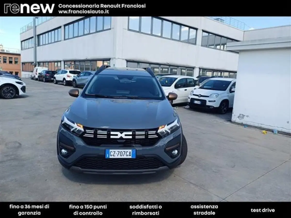 Dacia Jogger usata a Modena (12)