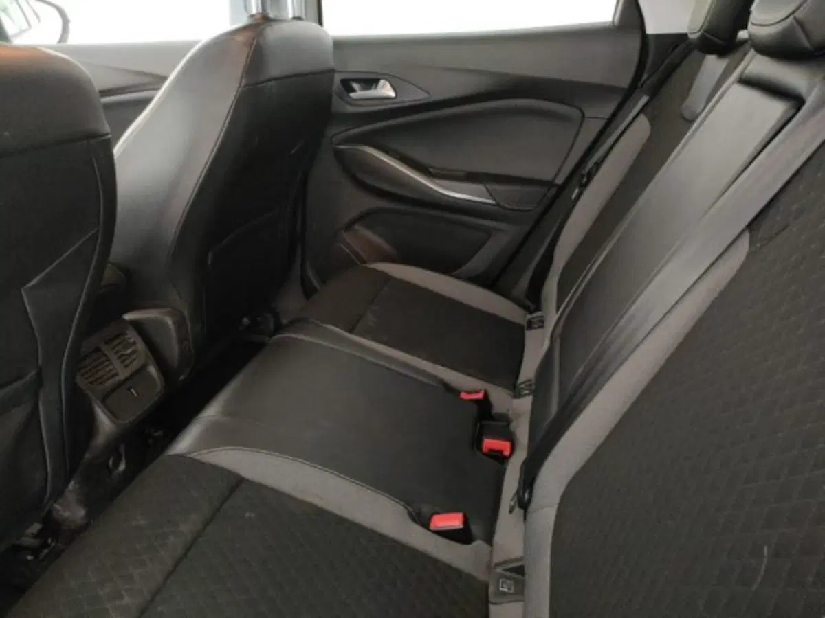 Opel Grandland X usata a Modena (9)