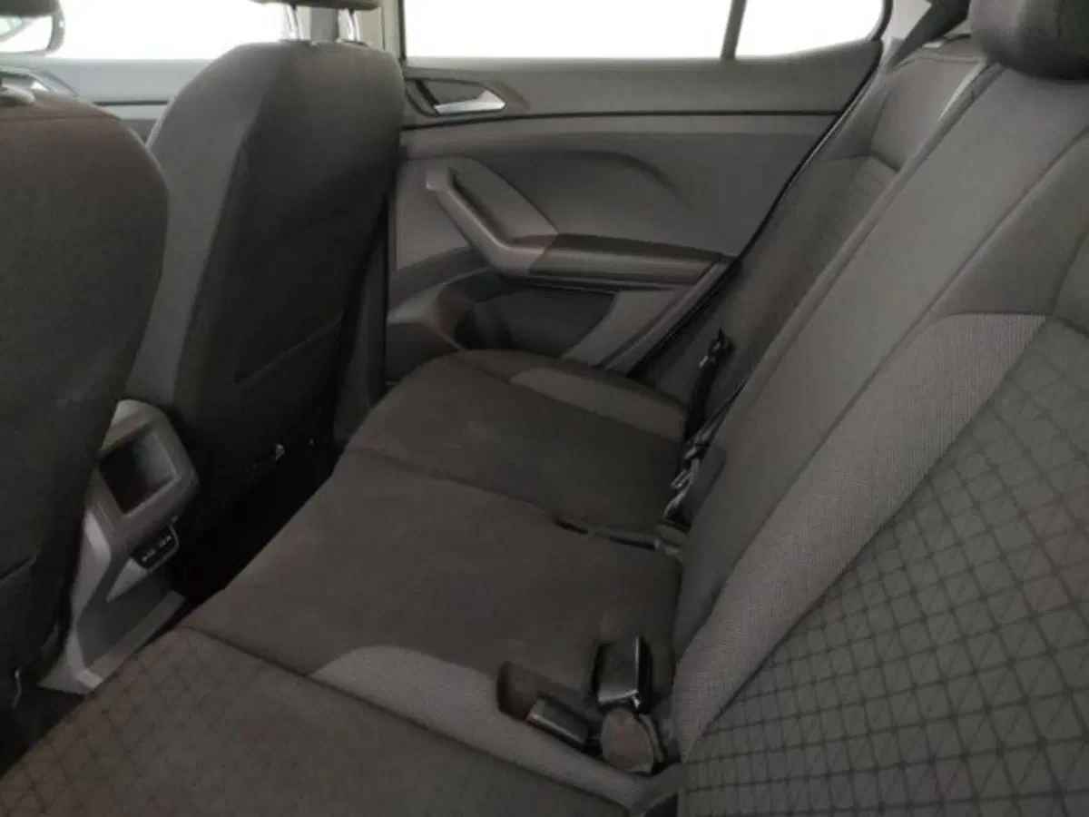 Volkswagen T-Cross usata a Modena (10)