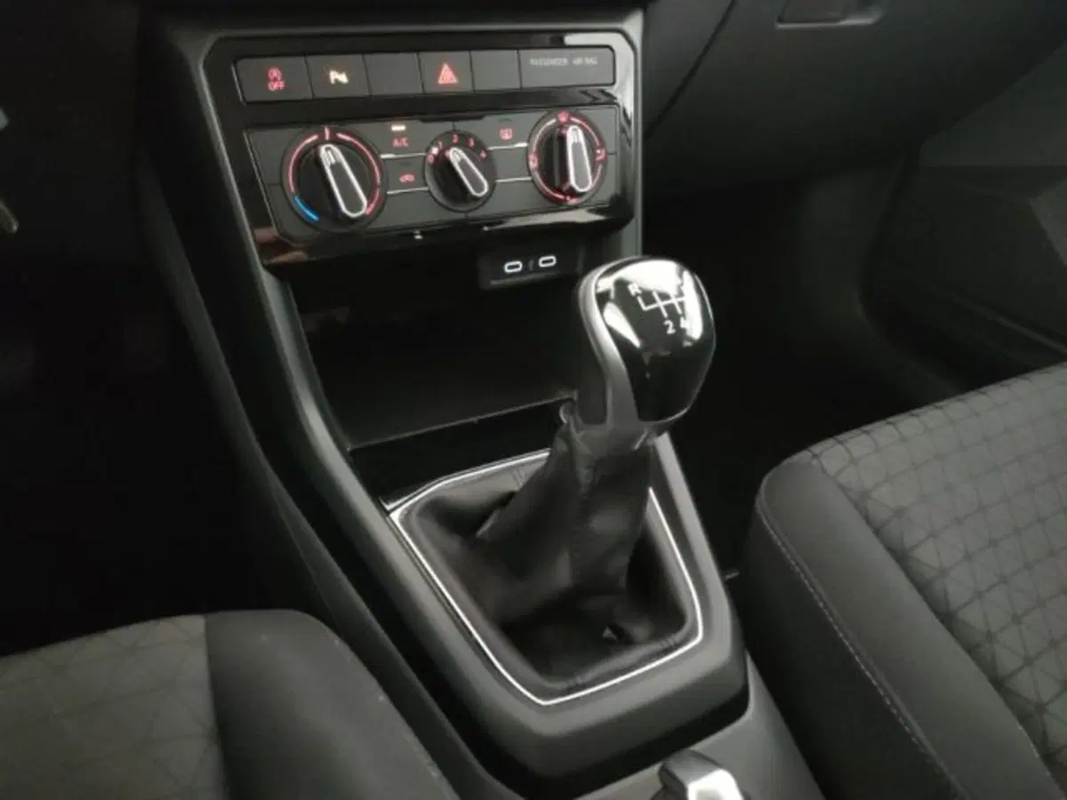 Volkswagen T-Cross usata a Modena (20)