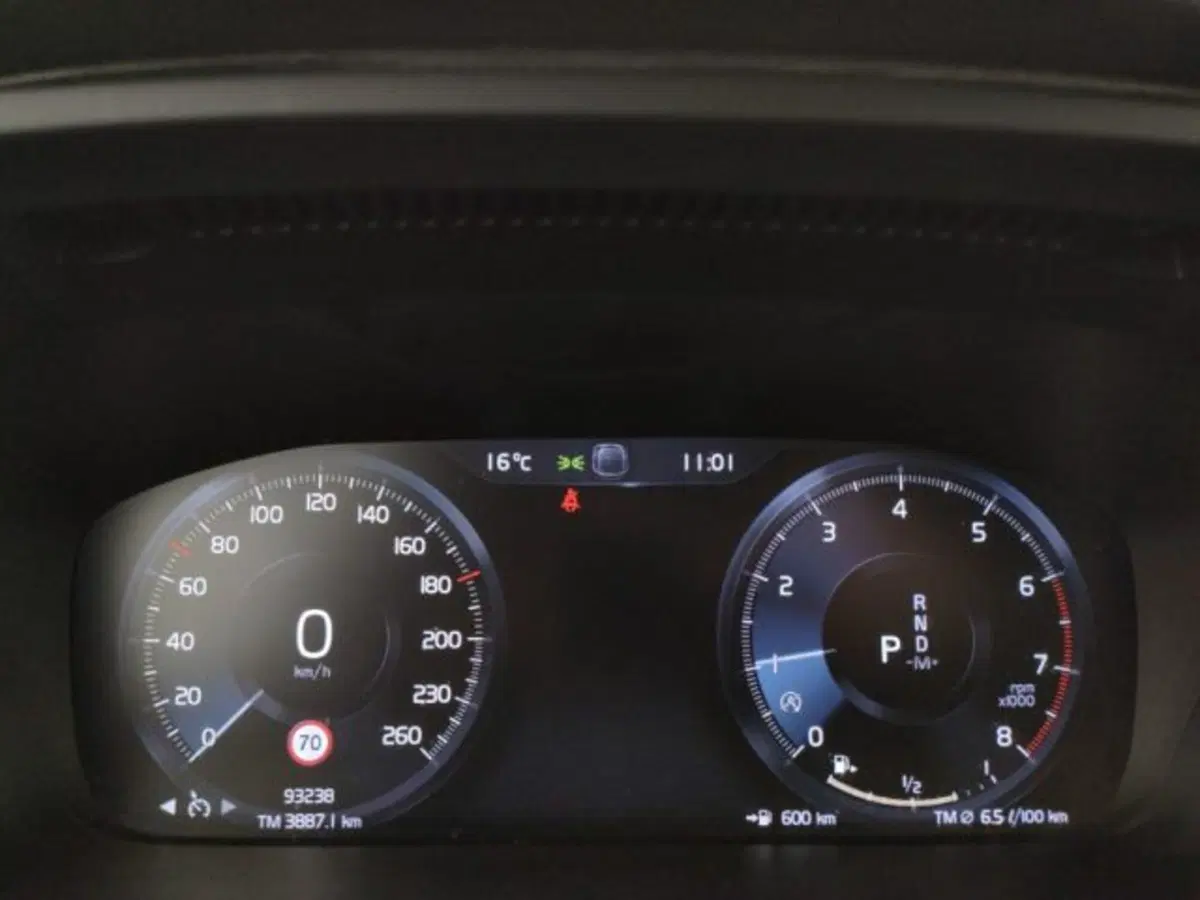 Volvo XC40 usata a Modena (13)