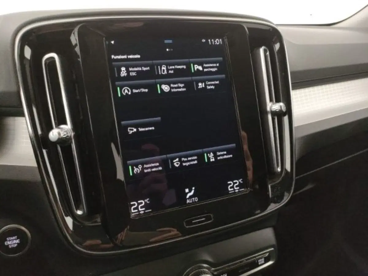 Volvo XC40 usata a Modena (17)
