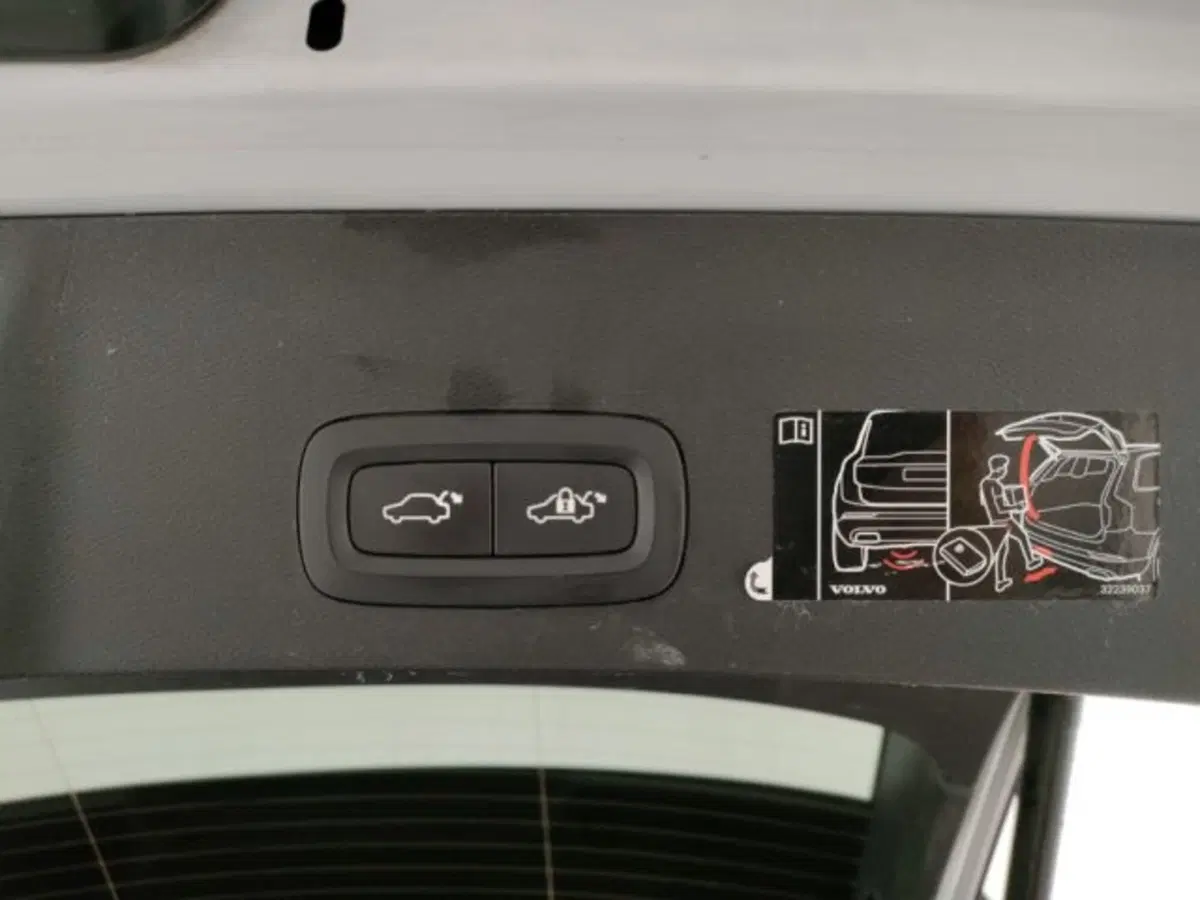 Volvo XC40 usata a Modena (8)