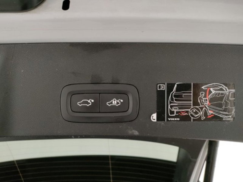 Volvo XC40 usata a Modena (8)