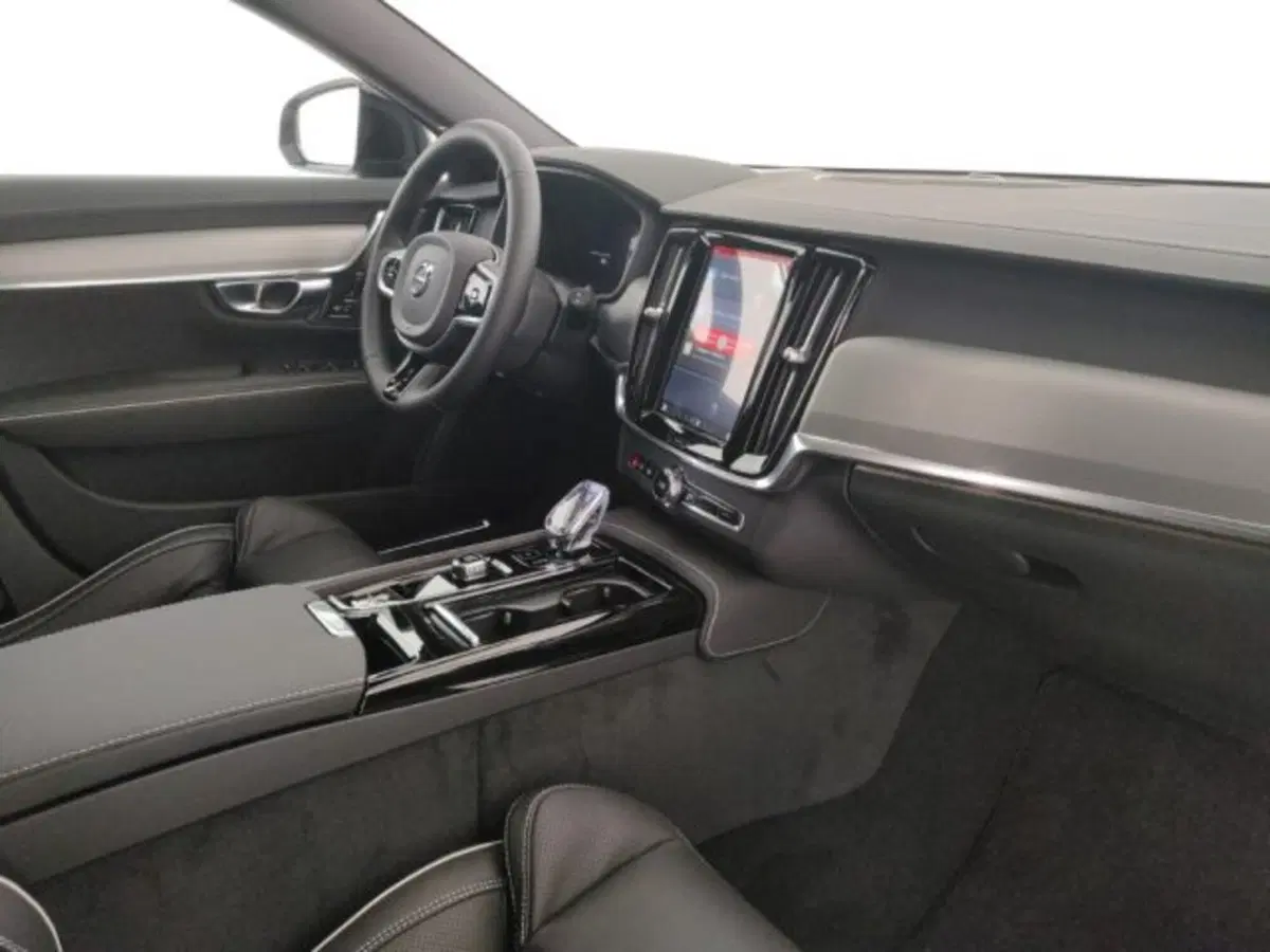 Volvo V90 nuova a Modena (10)