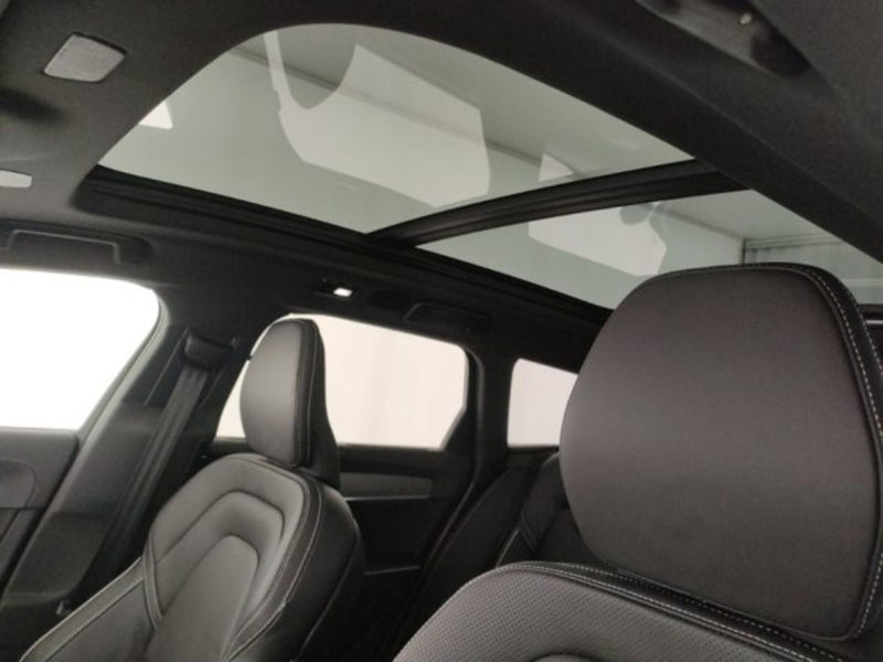 Volvo V90 nuova a Modena (17)