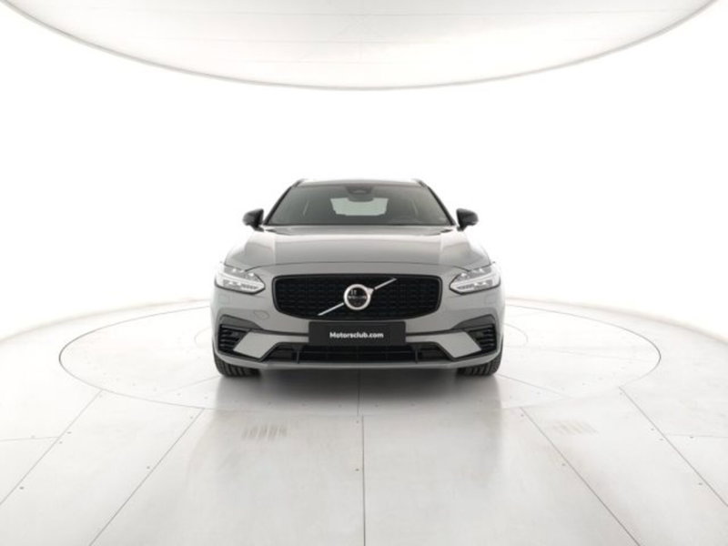 Volvo V90 nuova a Modena (6)