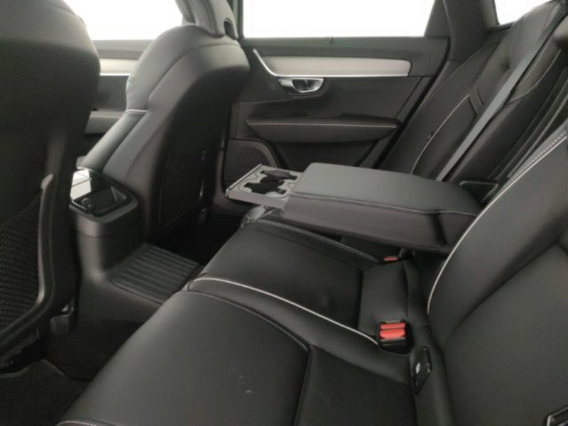 Volvo V90 nuova a Modena (8)
