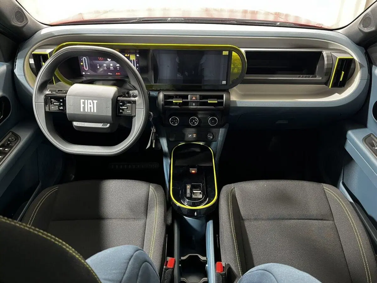 Fiat Grande Panda nuova a Sondrio (12)
