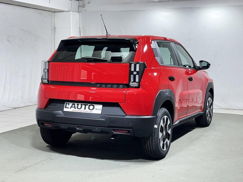 Fiat Grande Panda nuova a Sondrio (5)