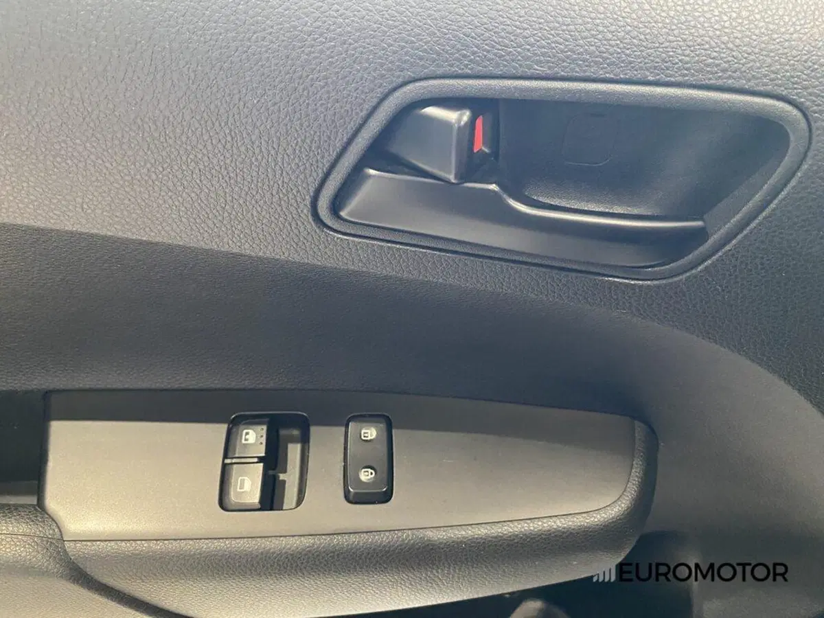 Kia Picanto usata a Bari (9)
